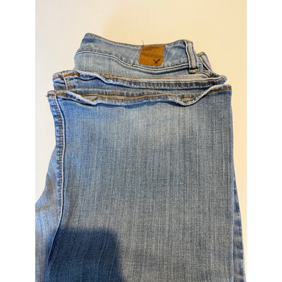 American Eagle Artist Distressed Denim Jeans Low Rise Size 10 Long Very Loved - Picture 9 of 10